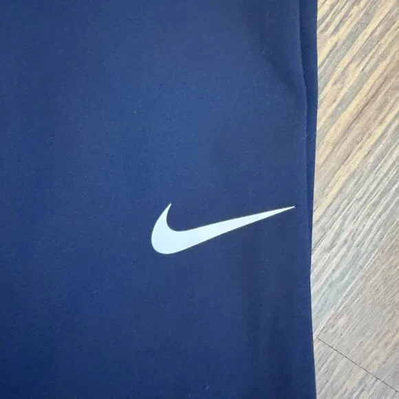 Nike Pro Dri-Fit Leggings with Mesh detail - Size Small - Picture 5 of 11